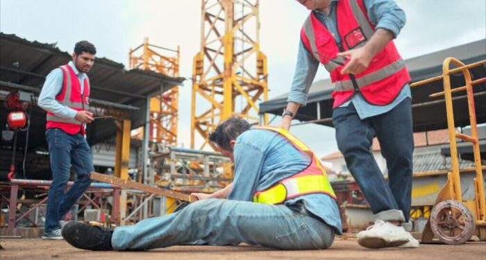 Causes of crane collapse: overloading, rigging, ground conditions, wind ...